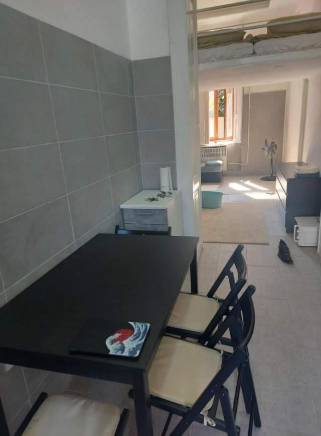 Apartament Linh Phuong Budapeszt Zewnętrze zdjęcie